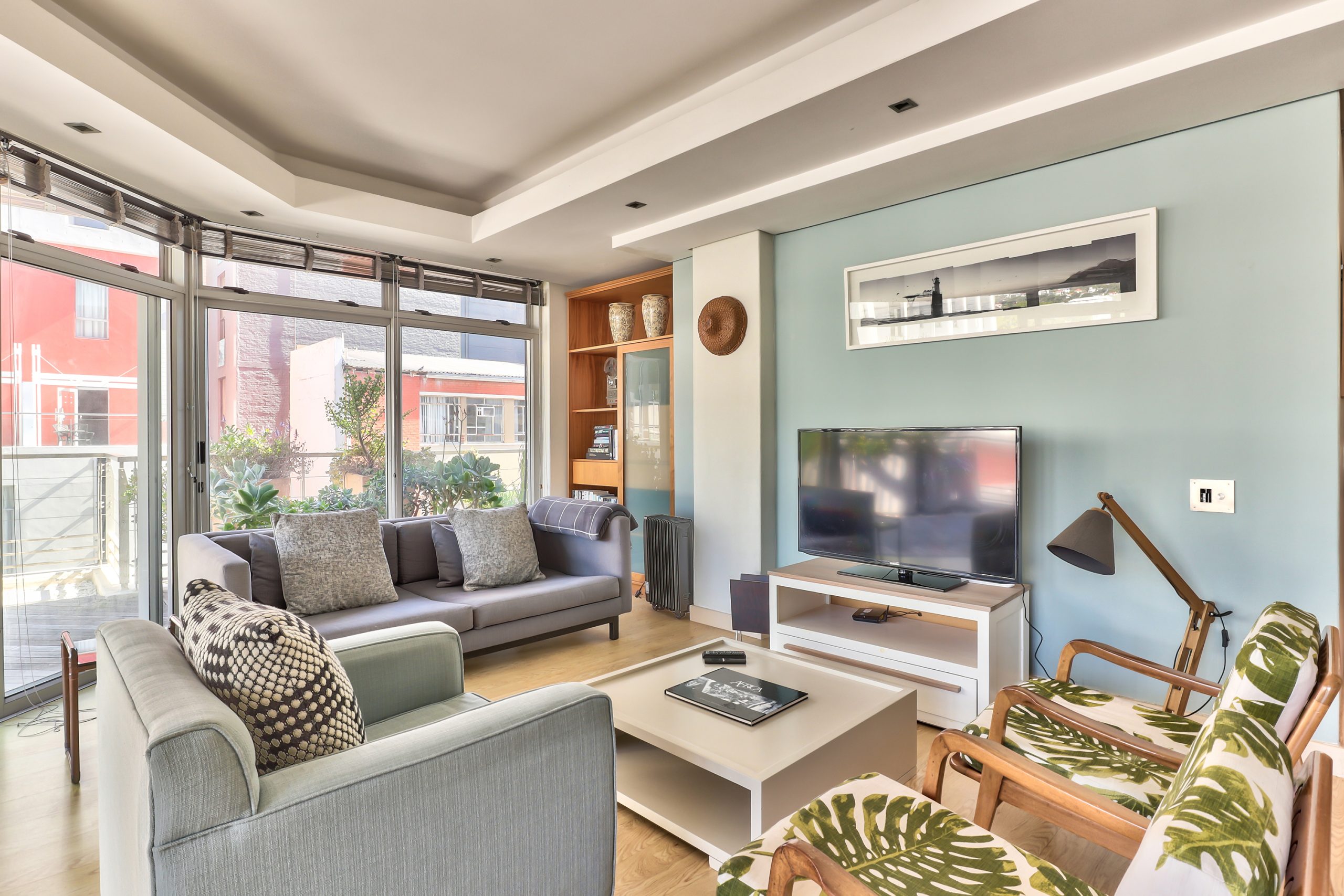 Amazing 2 Bed Apartment - The Edge