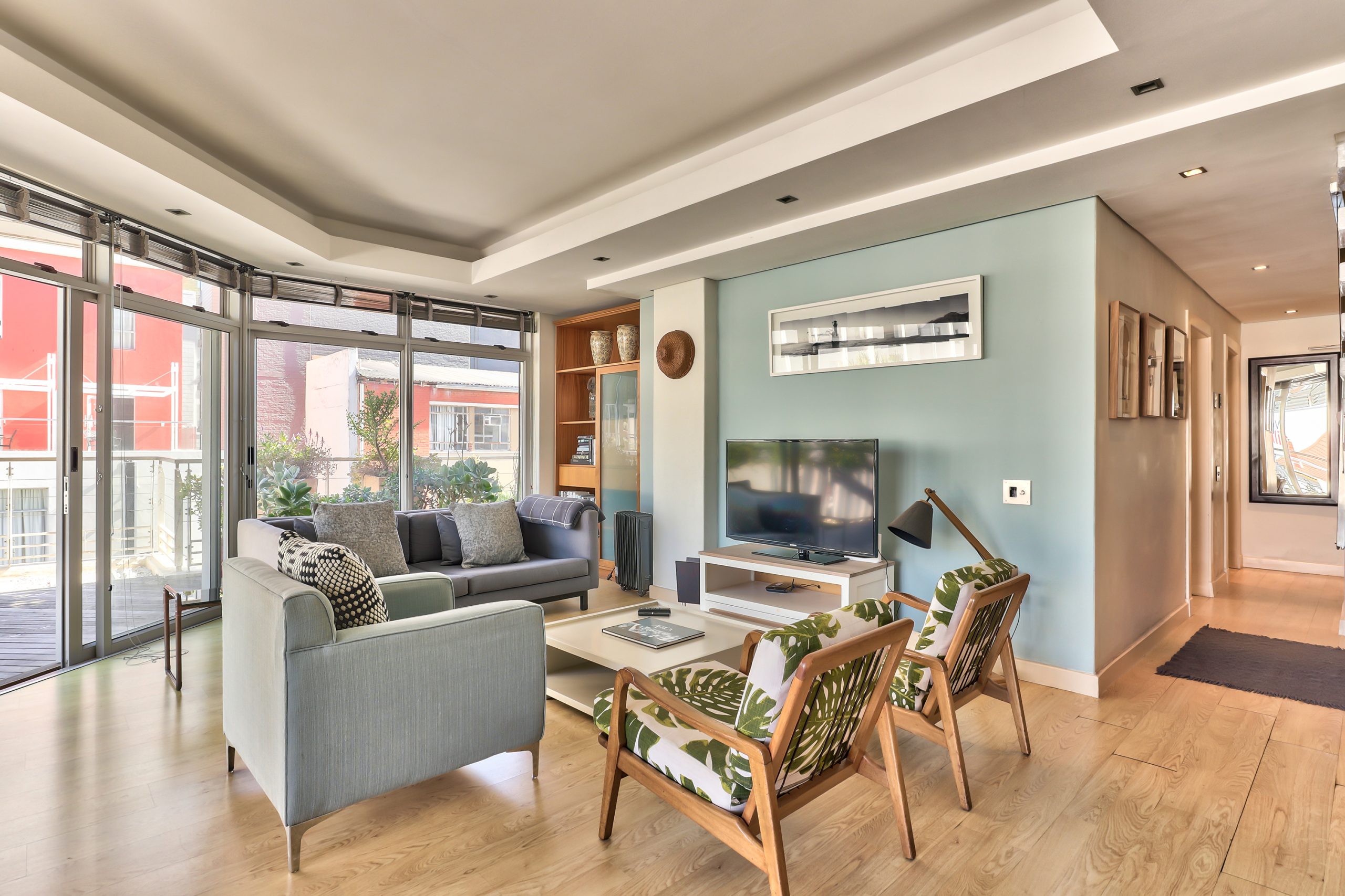Amazing 2 Bed Apartment - The Edge
