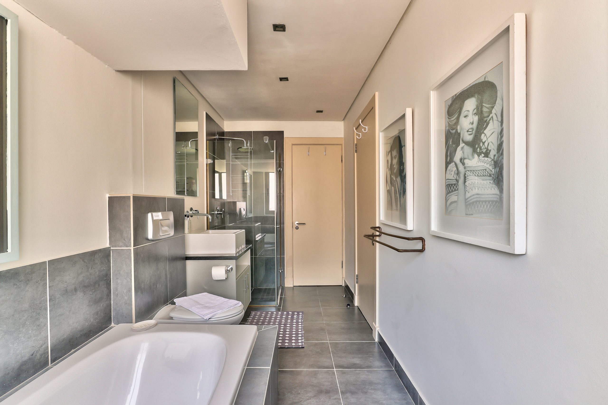 Amazing 2 Bed Apartment - The Edge