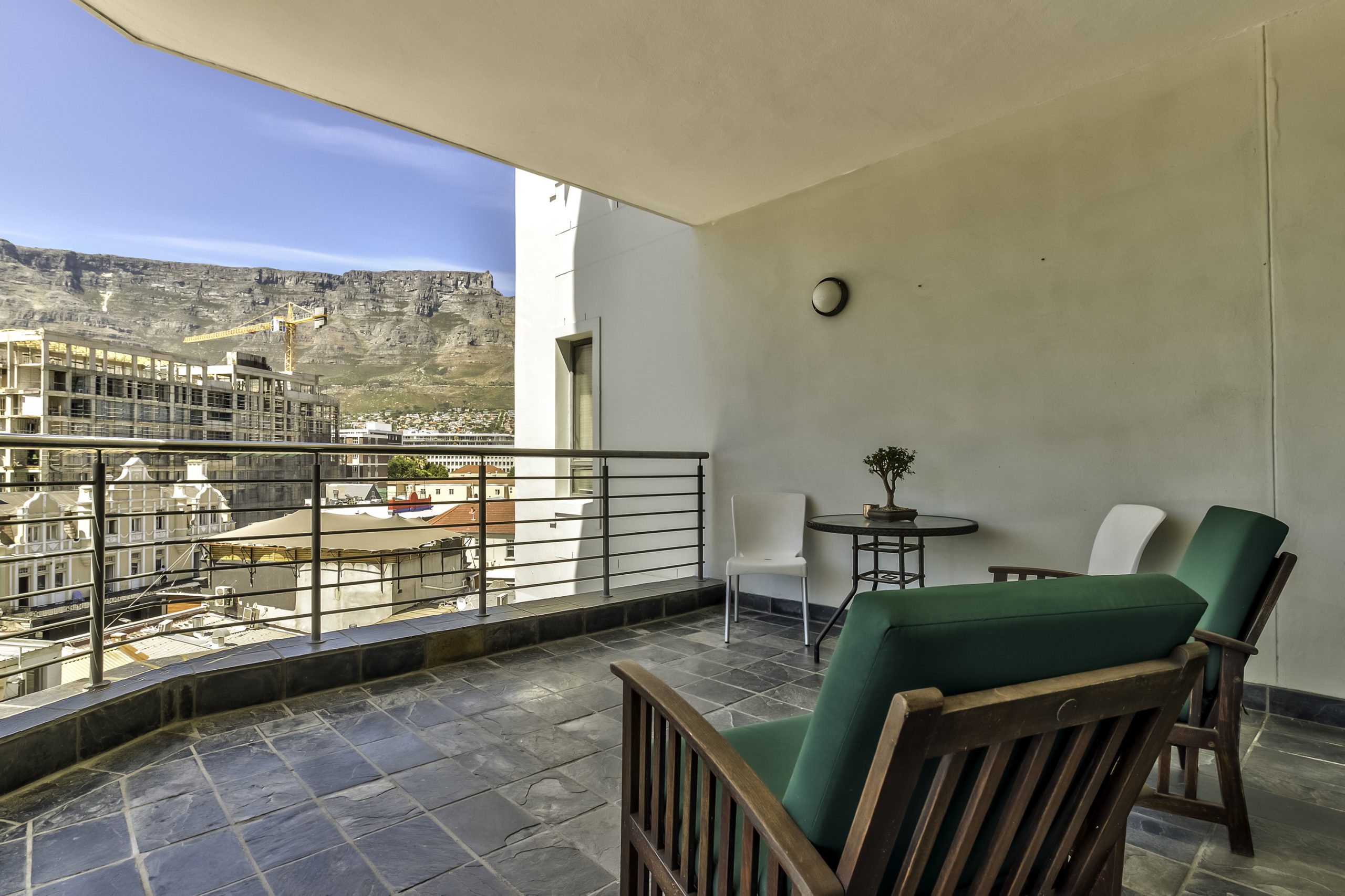 Wonderful Apartment in vibey City Center