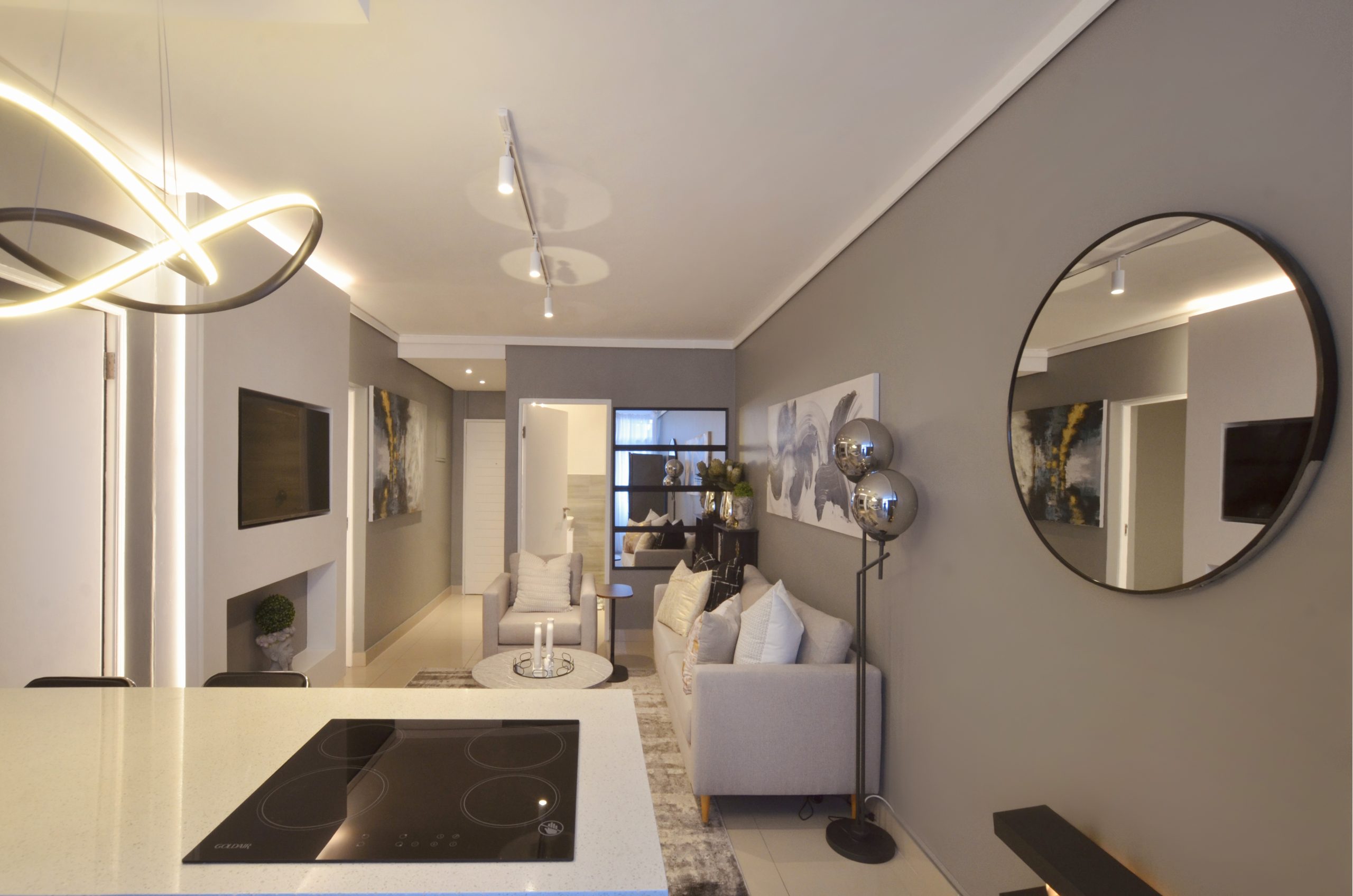 Contemporary 2-Bed Apartment in the Cape Town CBD